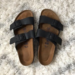 LIKE NEW Black Birkenstocks